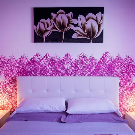 Bed & Breakfast Colors 4*