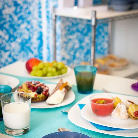 فندق مبيت وإفطار Colors
